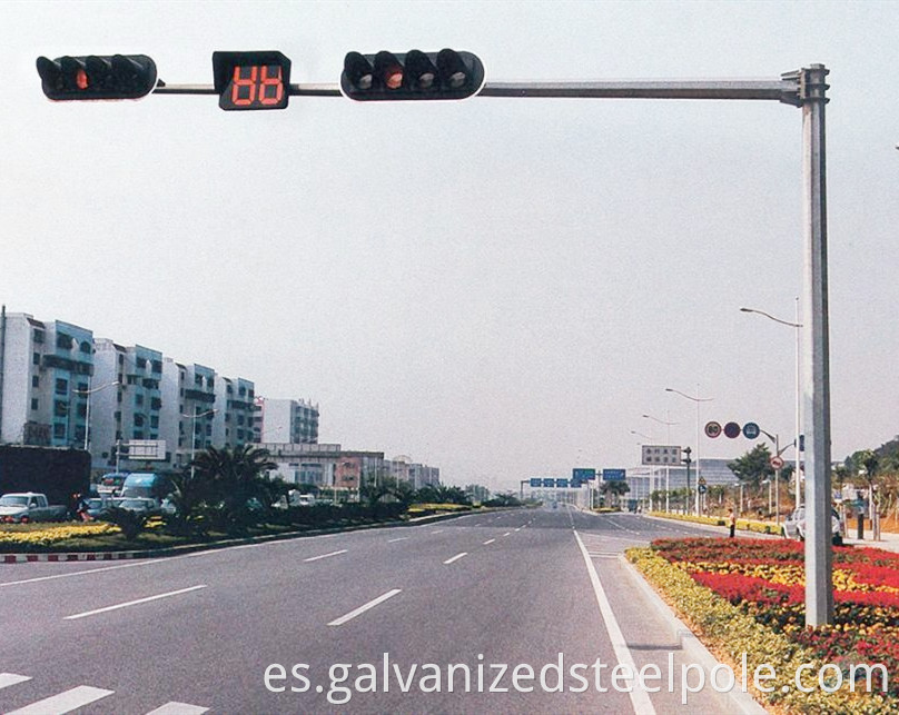 Traffic Signal Pole